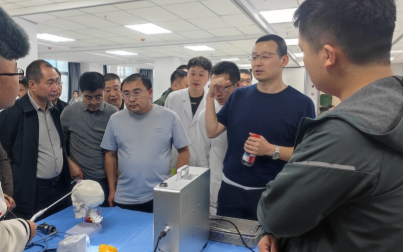 精準實操賦能臨床！萊沃醫(yī)療助力第十二屆高原地區(qū)神經(jīng)外科學習班暨第三屆青海省內(nèi)鏡顯微技術(shù)培訓班圓滿舉辦